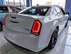 کرایسلەر 300
